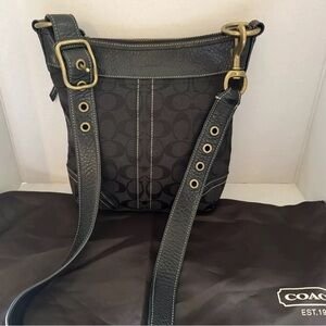 VINTAGE COACH Legacy Signature Jacquard Hipster Crossbody Purse NWOT